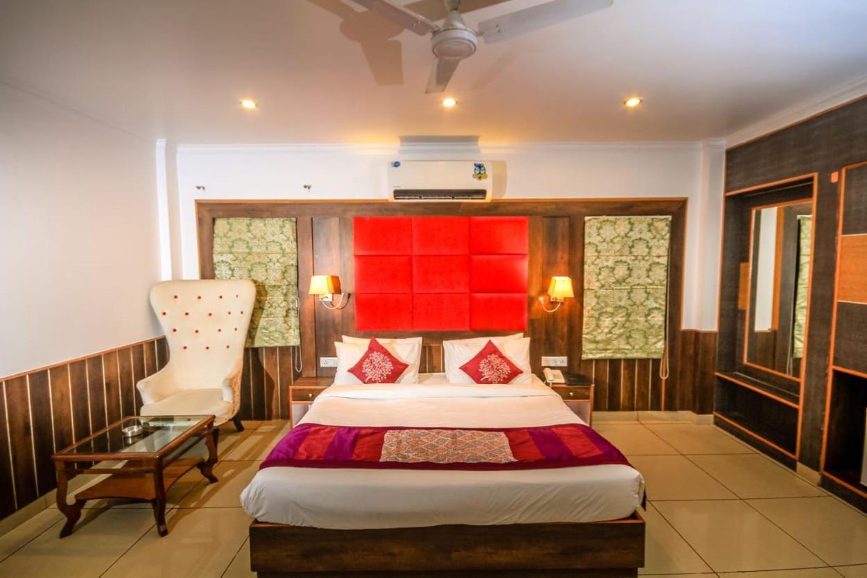 Hotel Pong View Dharamshala Ngoại thất bức ảnh