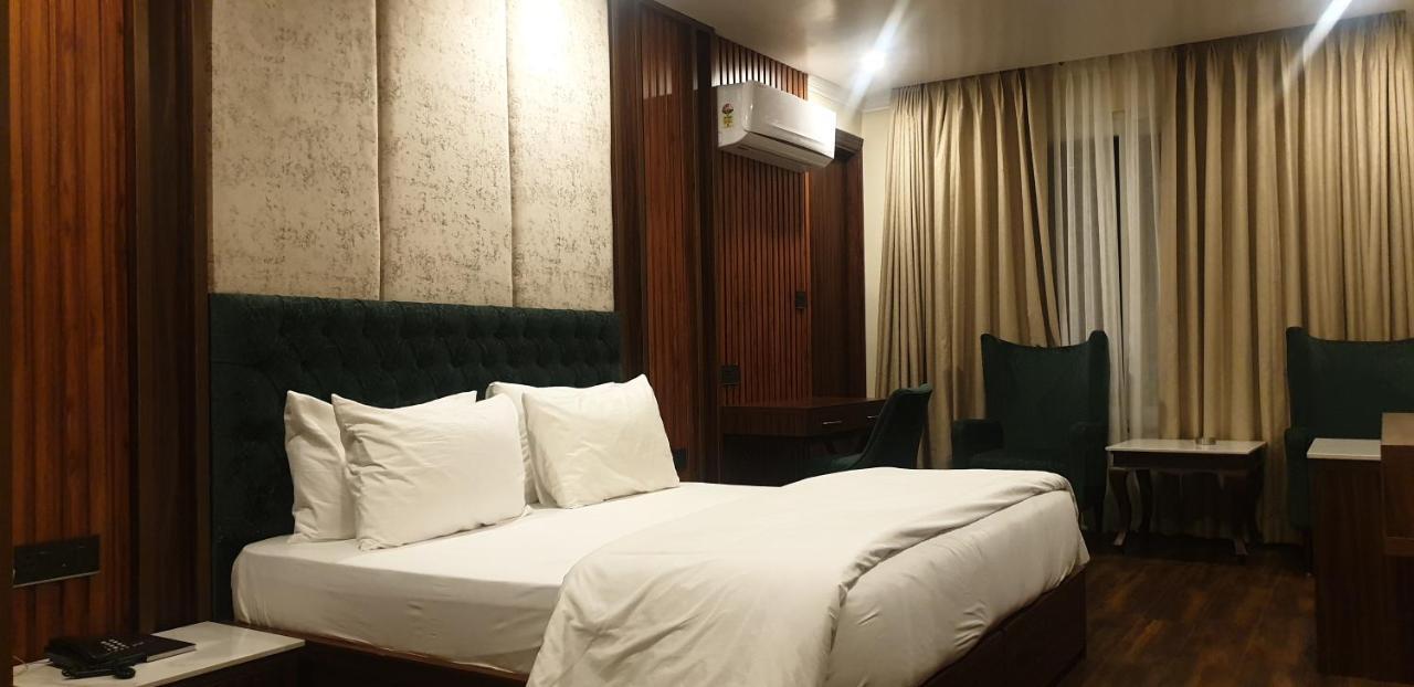 Hotel Pong View Dharamshala Ngoại thất bức ảnh
