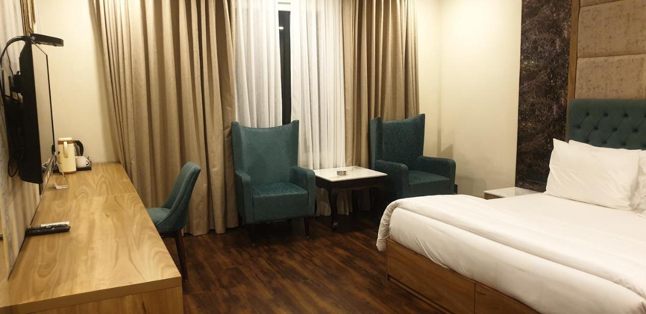 Hotel Pong View Dharamshala Ngoại thất bức ảnh
