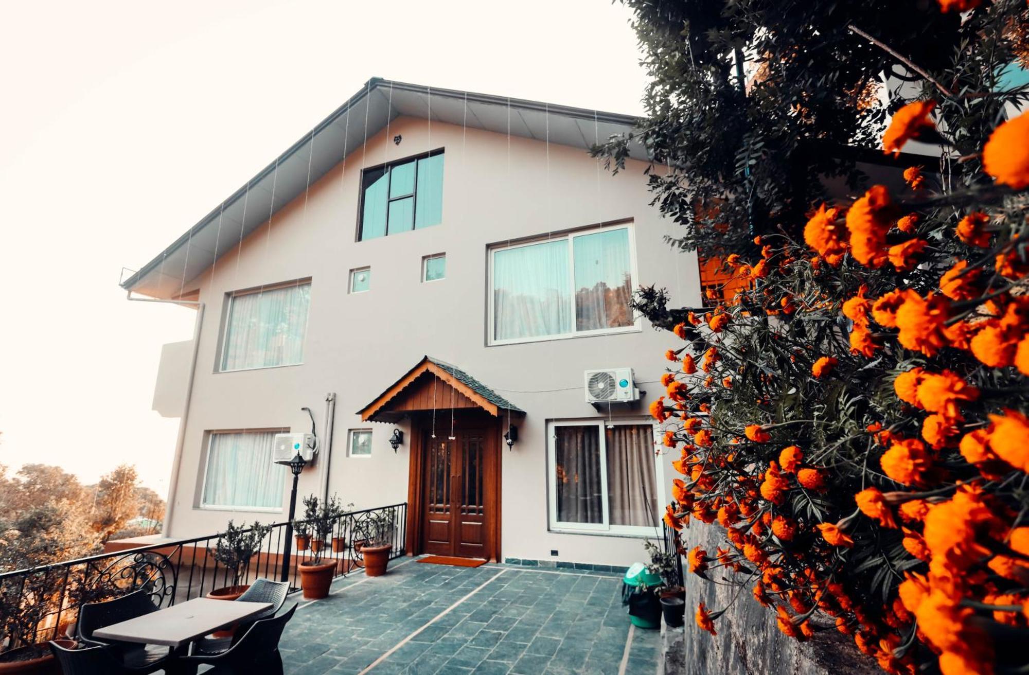 Hotel Pong View Dharamshala Ngoại thất bức ảnh